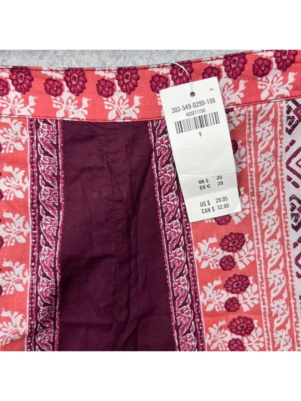 NWT Hollister Boho Geometric Print Pom Pom Trim Shorts Burgundy Pink Floral 9
